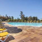 Memorable Holidays With Your Family בית נופש